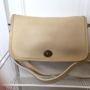 Vintage NYC Coach shoulder bag Bone